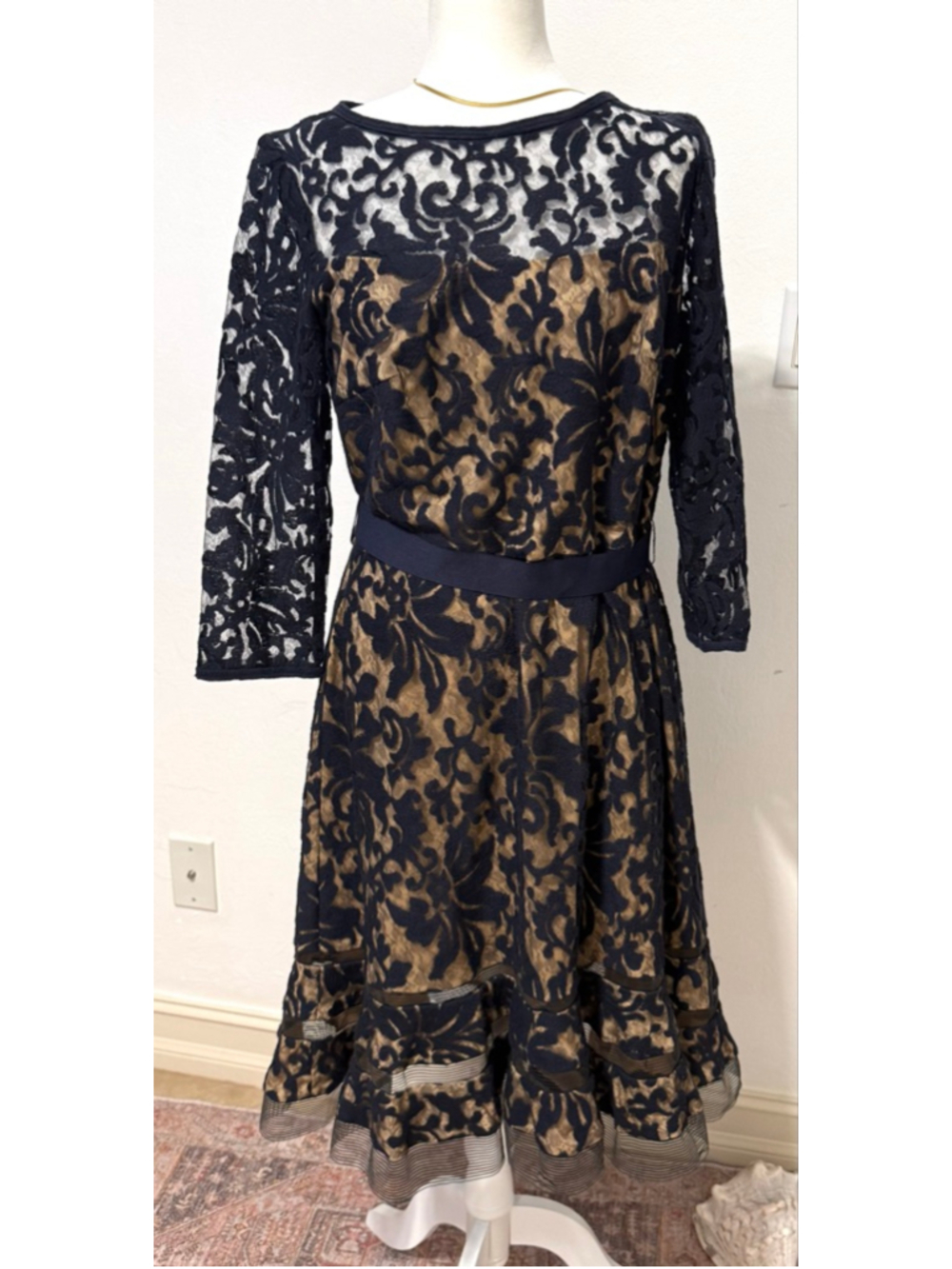 Tadashi Shoji Long Sleeve Dress Plus Size 16 Navy Beige Lace